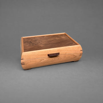 Elegance jewelry box cherry with walnut lid, closed