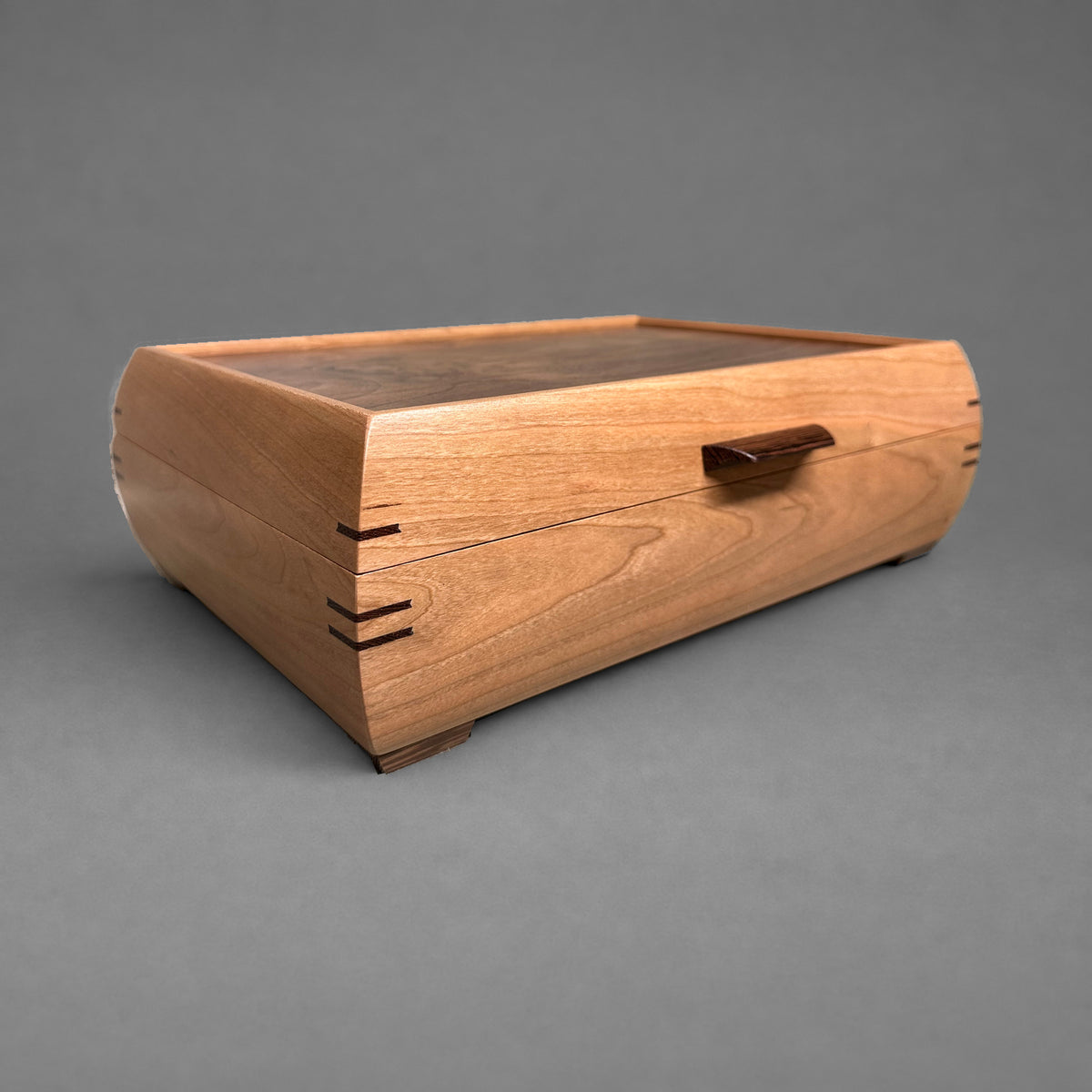 Cherry grain detail, front view