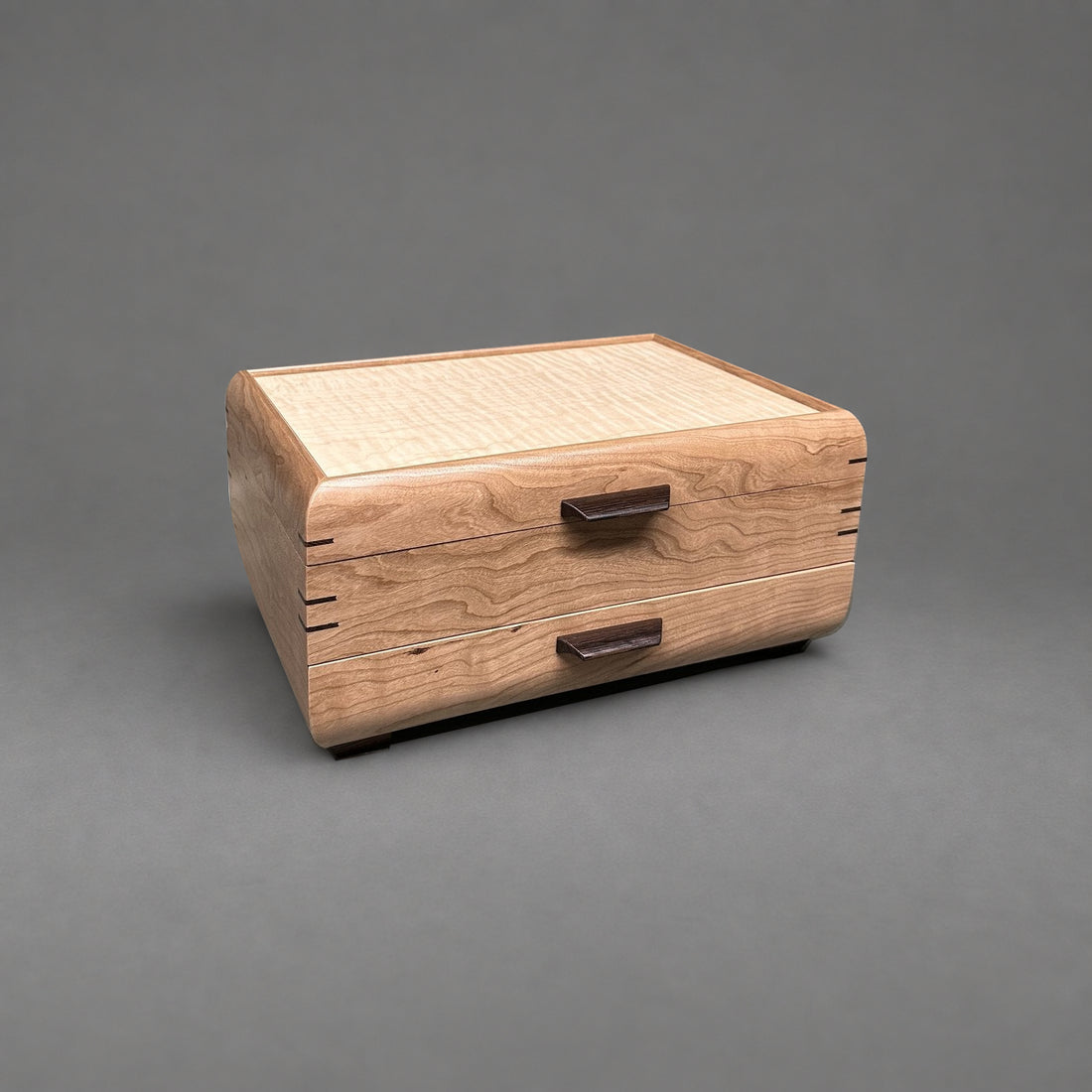 Sophisticated Jewelry Chest cherry with curly maple lid, closed