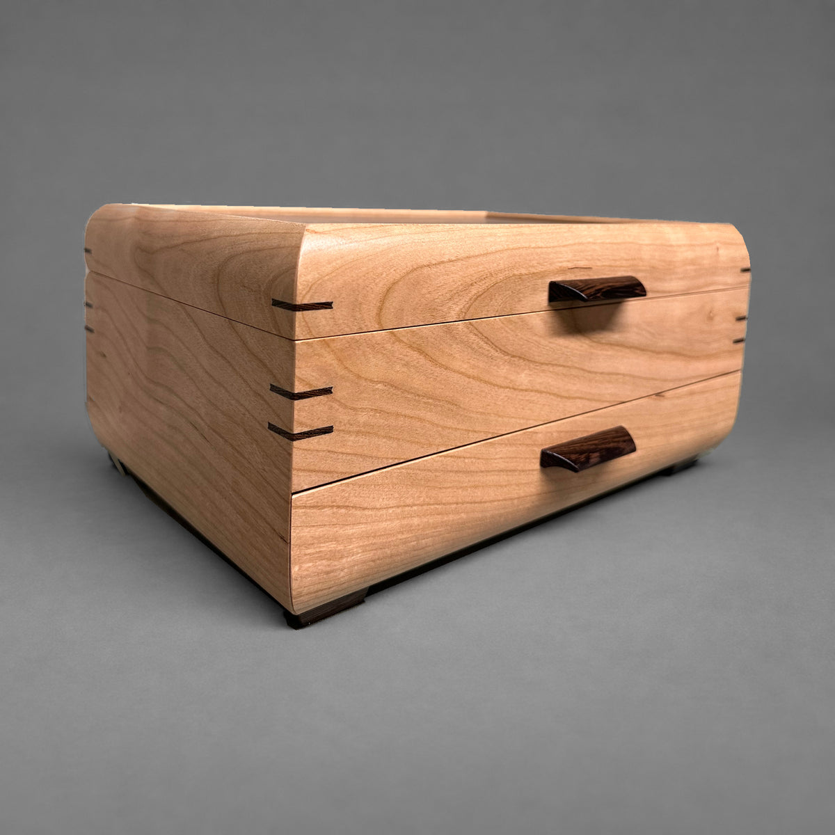 Cherry grain detail, front view