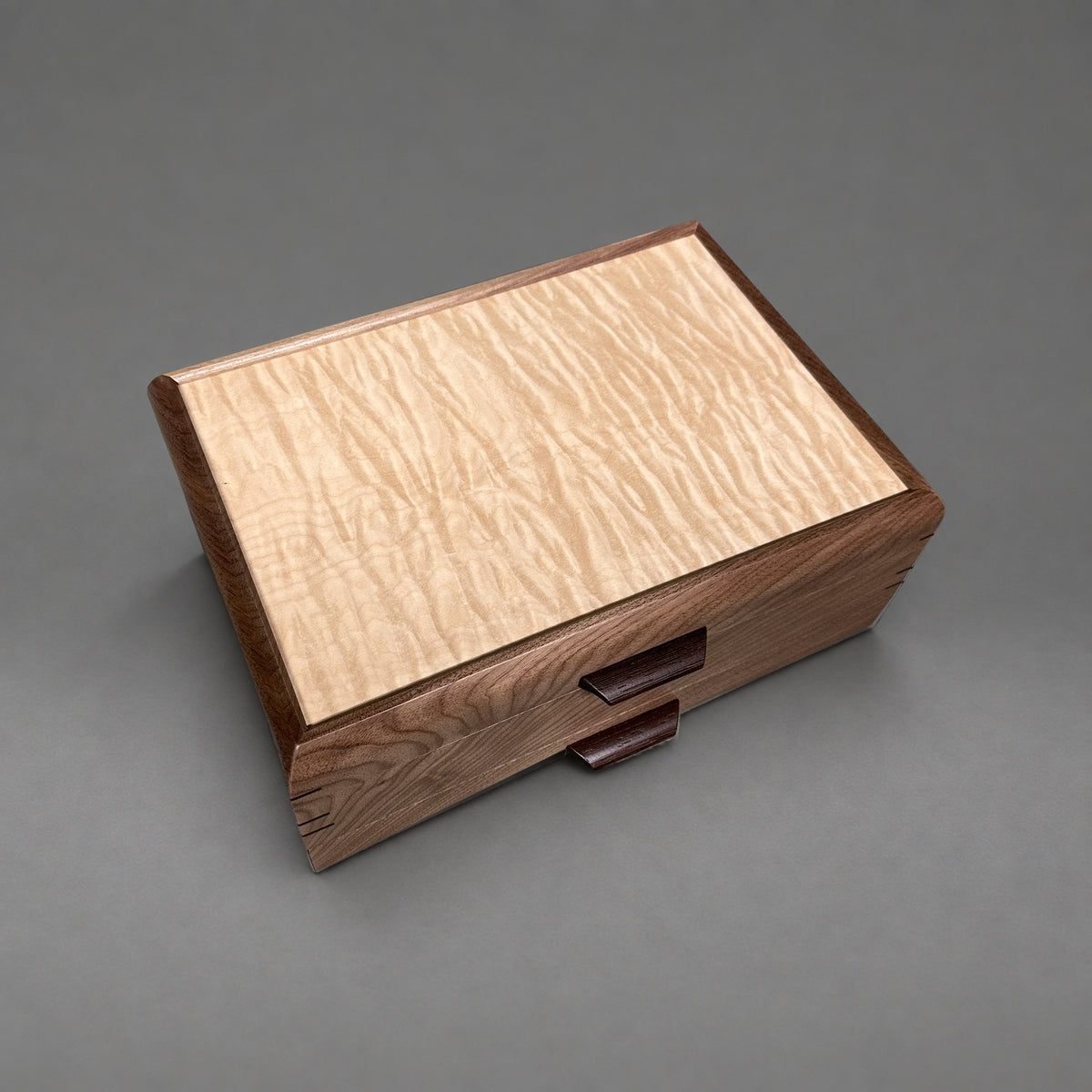 Curly maple lid detail from above